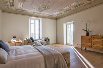 Luxury Villa Photo #28