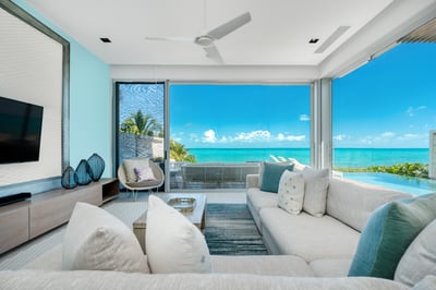 Luxury Villa Photo #15