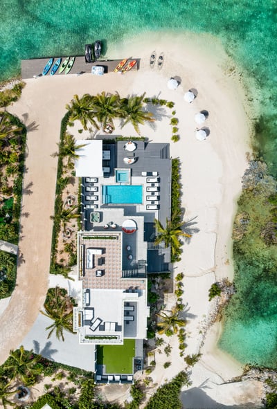 Luxury Villa Photo #3
