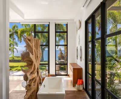 Luxury Villa Photo #25