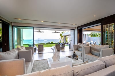 Ocean Bliss - Luxurious Escape in Punta Minitas