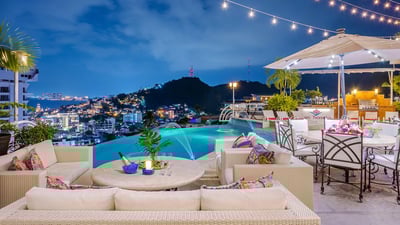 Luxury Villa Photo #4