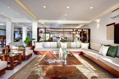 Luxury Villa Photo #9
