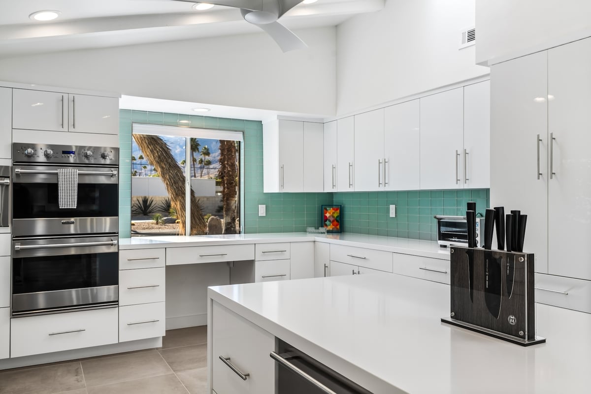 Alexander Desert Dreams