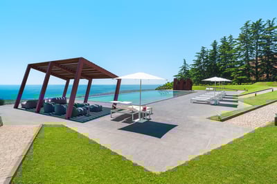Luxury Villa Photo #3