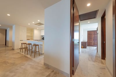 Luxury Villa Photo #26