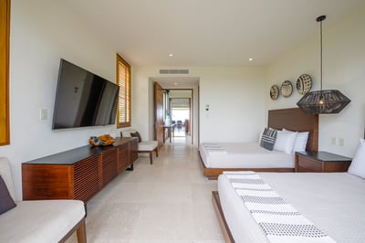 Luxury Villa Photo #33