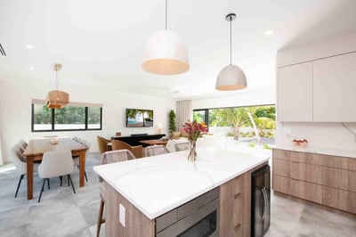 Luxury Villa Photo #16