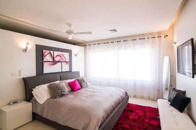 Luxury Villa Photo #16