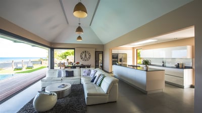 Luxury Villa Photo #13