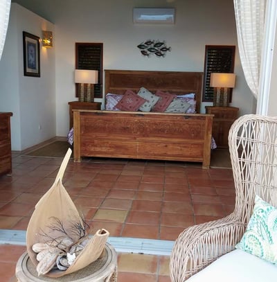 Luxury Villa Photo #18