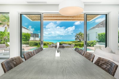 Luxury Villa Photo #24