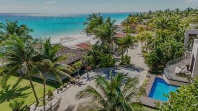 Luxury Villa Photo #6