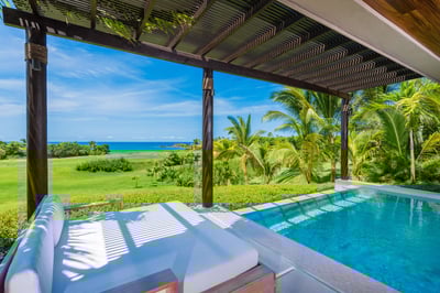 Luxury Villa Photo #2