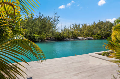 Luxury Villa Photo #15