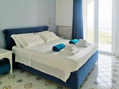 Luxury Villa Photo #29
