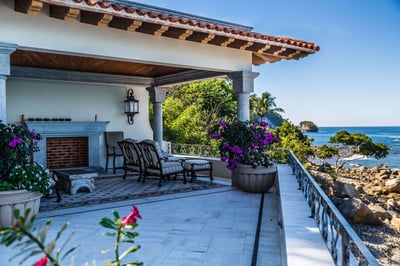 Luxury Villa Photo #13