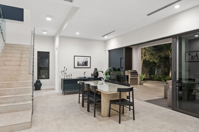 Luxury Villa Photo #13