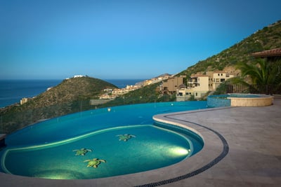 Luxury Villa Photo #14