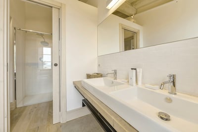 Luxury Villa Photo #38
