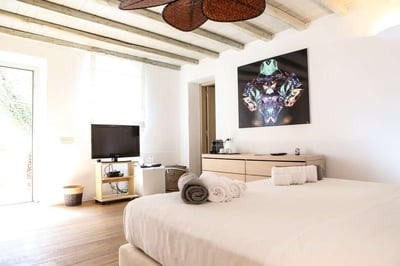 Luxury Villa Photo #22