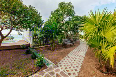 Luxury Villa Photo #30