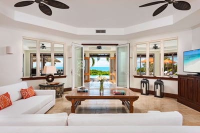 Luxury Villa Photo #13