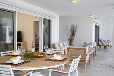 Luxury Villa Photo #8