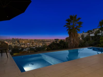 Luxury Villa Photo #4