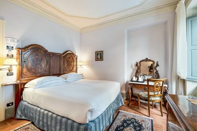 Luxury Villa Photo #36