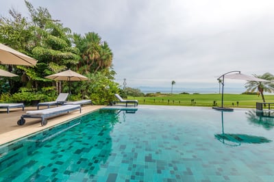 Luxury Villa Photo #7