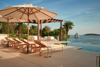 Luxury Villa Photo #23