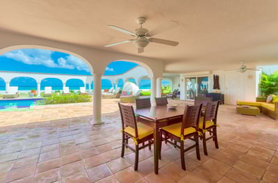 Luxury Villa Photo #6