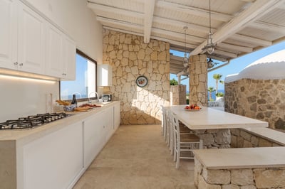 Luxury Villa Photo #24