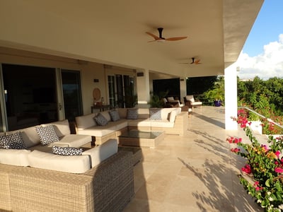 Luxury Villa Photo #36