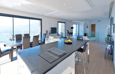 Luxury Villa Photo #6