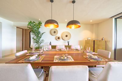 Luxury Villa Photo #9