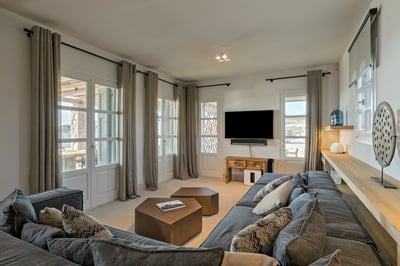 Luxury Villa Photo #35