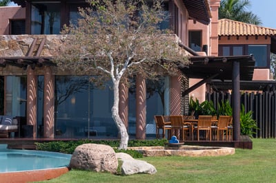 Luxury Villa Photo #17