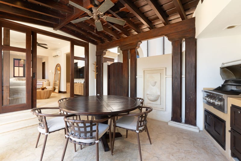 Casa Caura | 5 Calle La Ronda