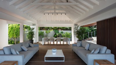 Luxury Villa Photo #17