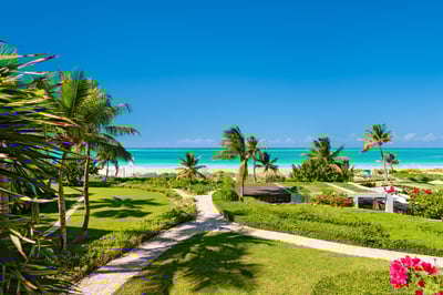 Luxury Villa Photo #12
