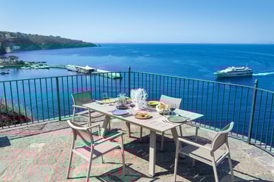 Luxury Villa Photo #30