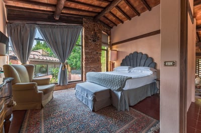 Luxury Villa Photo #26