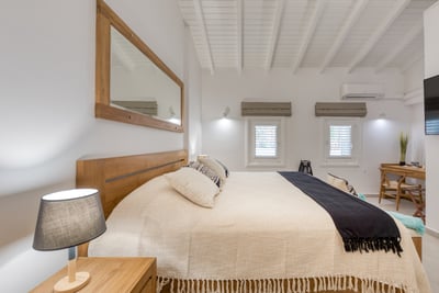 Luxury Villa Photo #43