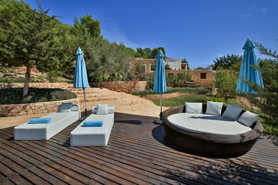 Luxury Villa Photo #16