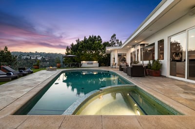 Luxury Villa Photo #4