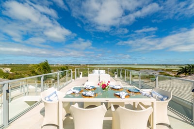 Luxury Villa Photo #37