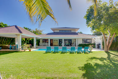 Luxury Villa Photo #4