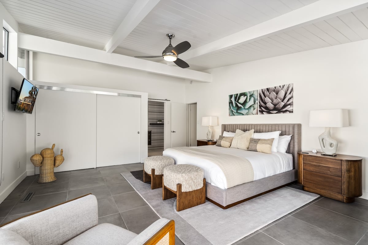 Alexander Desert Dreams